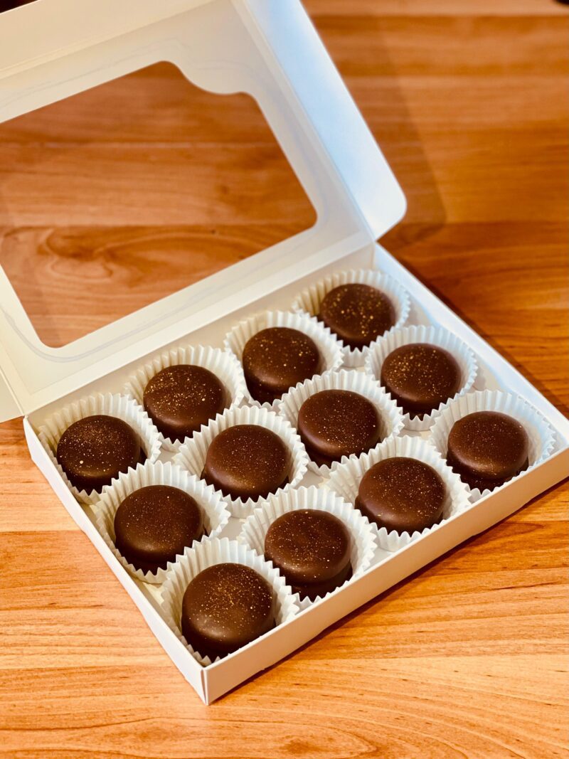 Alfajor sin Azúcar - manjar y bañado con chocolate